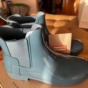 HUNTER WOMEN'S CHELSEA GLOSS BOOTS size 7
